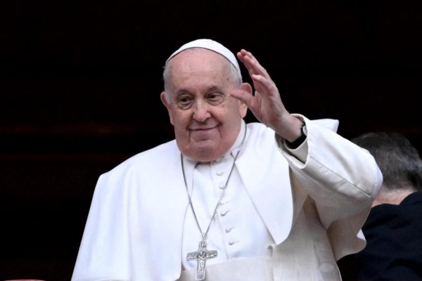 El papa Francisco persiste con su ocupada agenda a pesar de sus problemas de salud