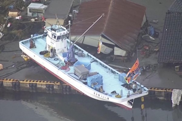 Japón: imágenes aéreas muestran los daños causados por el terremoto y las olas de tsunami en la ciudad de Wajima