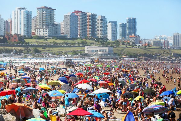 Mar del Plata: arribaron 166.640 turistas en el fin de semana de año nuevo