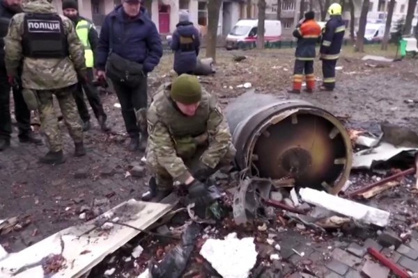 Las tropas rusas se retiran tras perder tanques y vehículos en un asalto fallido