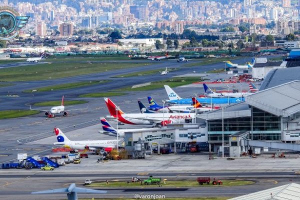 Baja en los costos de los tickets aéreos, un incentivo para los viajes de los colombianos