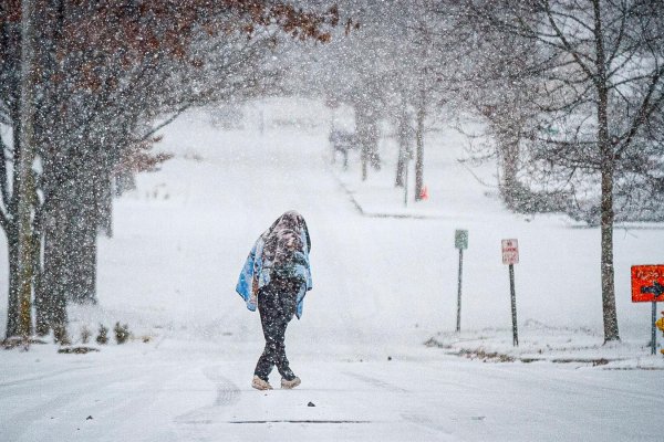 Más de 100 millones están bajo alerta de tormenta ártica en Estados Unidos