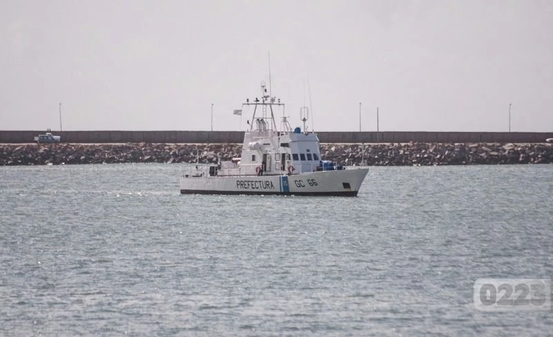 Se hundió una embarcación a 40 kilómetros del puerto de Mar del Plata