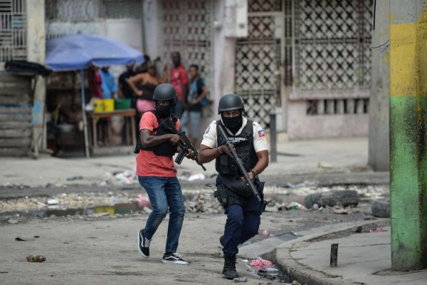 Un Tribunal de Kenya bloquea el despliegue de policías en Haití