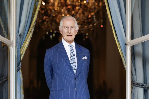 El rey Carlos III ha sido diagnosticado con cáncer y está en tratamiento, anuncia el Palacio de Buckingham