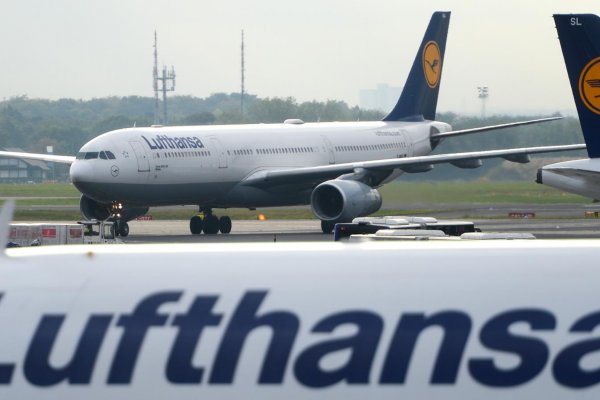 Lufthansa espera cancelar entre el 80% y el 90% de los vuelos este miércoles en medio de huelgas del personal en tierra