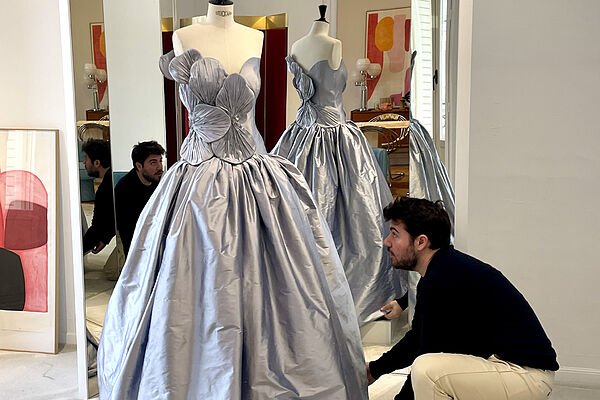 Así se hizo el impresionante vestido de princesa de  Ana Belén en los Goya (firmado por Redondo Brand)