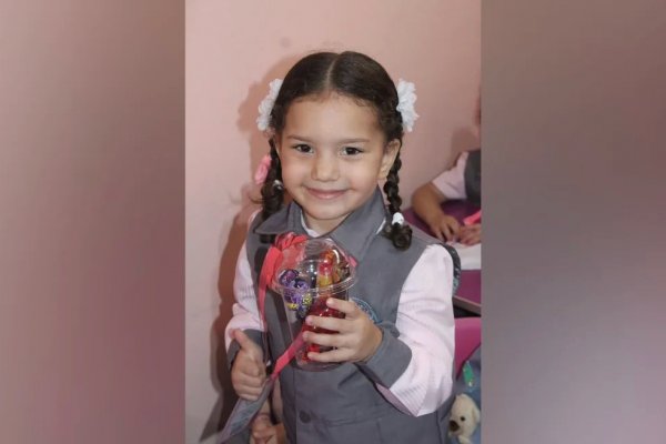 Encuentran muerta a niña palestina que quedó atrapada en un coche con familiares muertos tras ataques israelíes