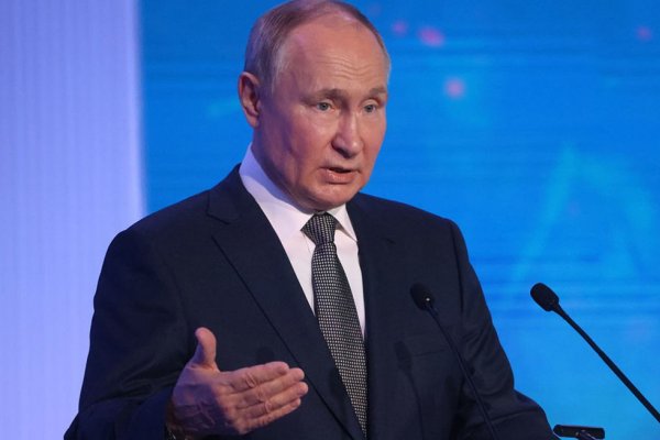 Putin dice que una presidencia de Biden sería mejor para Rusia que una de Trump