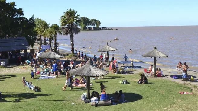 La playa de Punta Indio te espera antes que se termine el verano