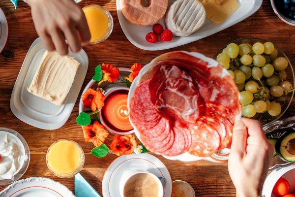 La super proteína española que sacia y fortalece tus músculos del desayuno a la cena