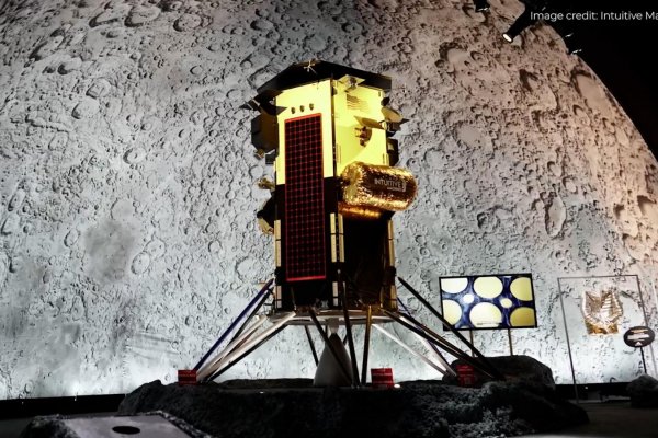 La NASA recopila información científica de la superficie lunar por primera vez en más de 50 años