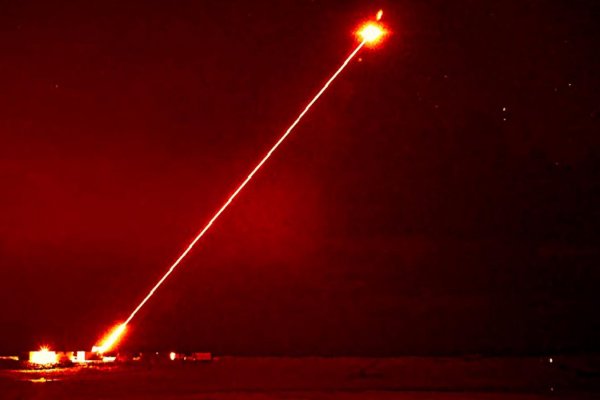 El Reino Unido probó DragonFire, su primera arma laser. Así funciona