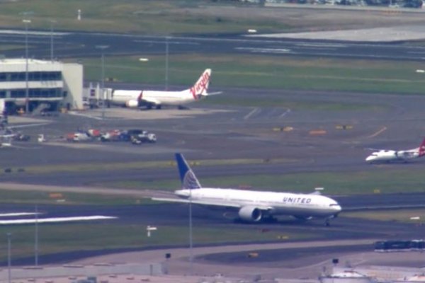 United Airlines informa el quinto incidente de un vuelo en una semana luego de que un avión regresara debido a un 