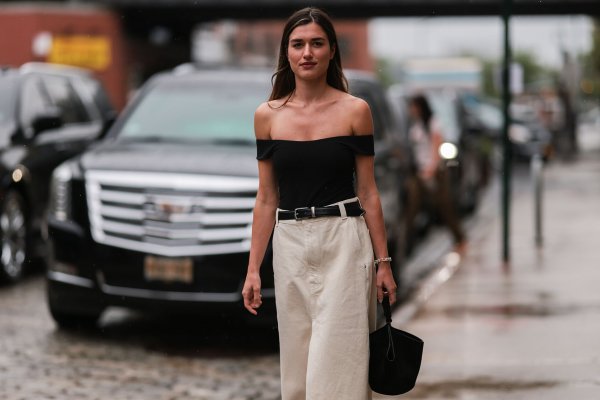 He creado el armario impecable de primavera con dos vestidos midi, una falda blanca y un traje de chaqueta