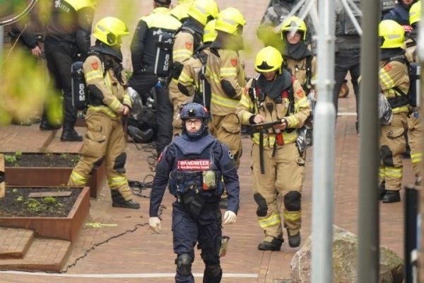 Evacúan unas 150 viviendas en la ciudad holandesa de Ede por una situación con rehenes