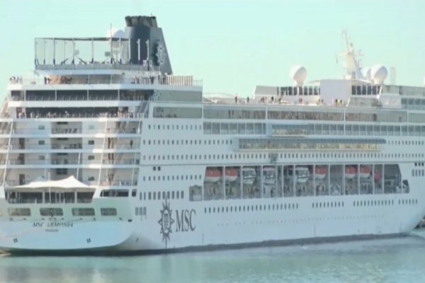 Un crucero permanece retenido en Barcelona por 69 bolivianos sin documentación válida