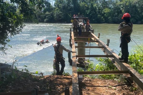 Avanzan la reconstrucción de las pasarelas en la Garganta del Diablo