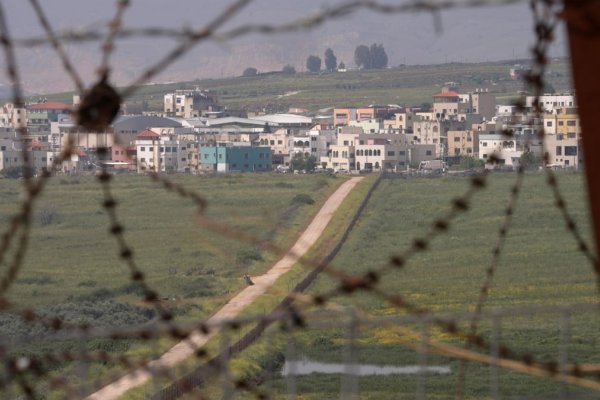 Ciudades fantasma se esparcen por la frontera del Líbano con Israel ante la amenaza de un ataque de Irán