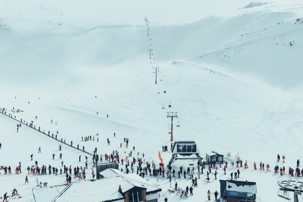 ¡Esquel y La Hoya presentaron su temporada de invierno con sorteos y premios!