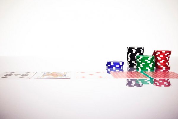 El no tan inesperado crecimiento del póker desde que se lanzó en línea