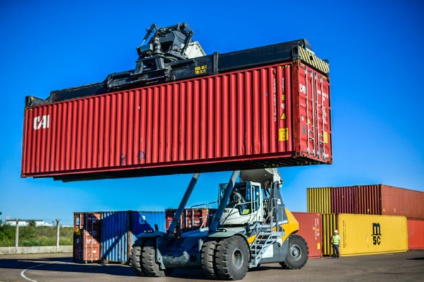 Desde agosto, exportadoras de Misiones y Corrientes consolidarán sus cargas en el puerto de Posadas