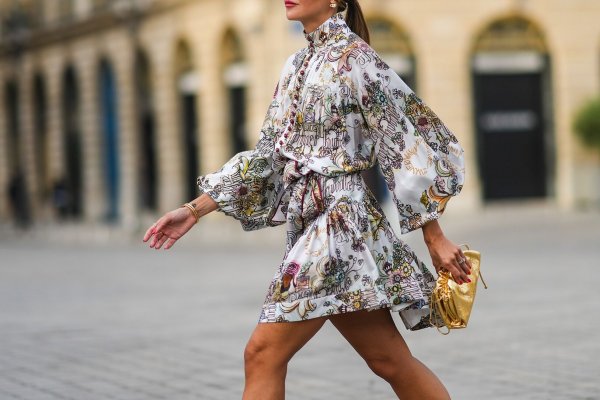 10 firmas españolas para encontrar los vestidos estampados más bonitos, sin pasar por Zara