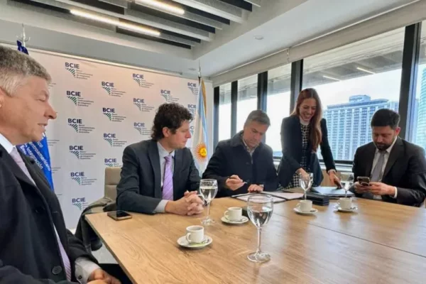 Zdero firmó acuerdo con el Banco Centroamericano de Integración Económica por 15 millones de dólares