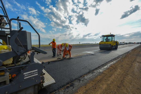 A un gobernador de la reciente creada Región del Litoral no le habilitan obras