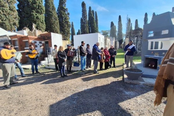 Gregorio de la Vega ya descansa junto a Tarragó Ros