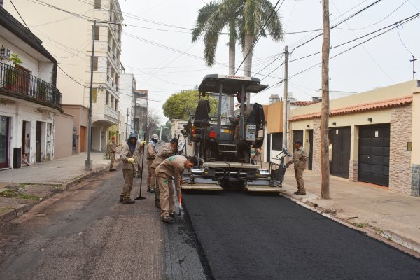 CENTRO! Comenzó la repavimentación de la calle Moreno en la capital correntina