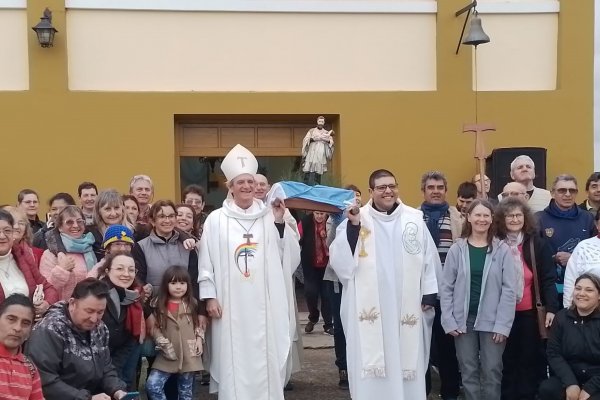 Monseñor Canecin acompañó la celebración de los 75 años de la capilla de San Cayetano de paraje Ibicuy