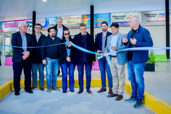 Quitilipi: Zdero inauguró la terminal de ómnibus y el municipio local ya la pone en funcionamiento