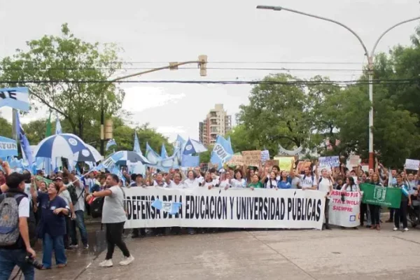 Trabajadores universitarios de la UNNE no inician el segundo cuatrimestre