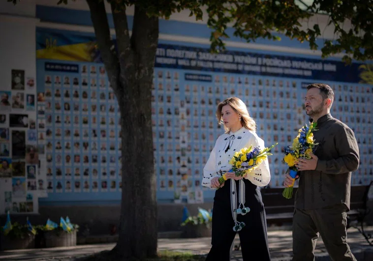 Zelenski dice en el 33º aniversario del Día de la Independencia de Ucrania que la guerra «ha regresado» a Rusia