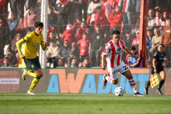 Instituto goleó a Defensa y Justicia en Córdoba