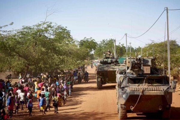 Un ataque de Al Qaeda deja al menos 100 muertos y 140 heridos en Burkina Faso