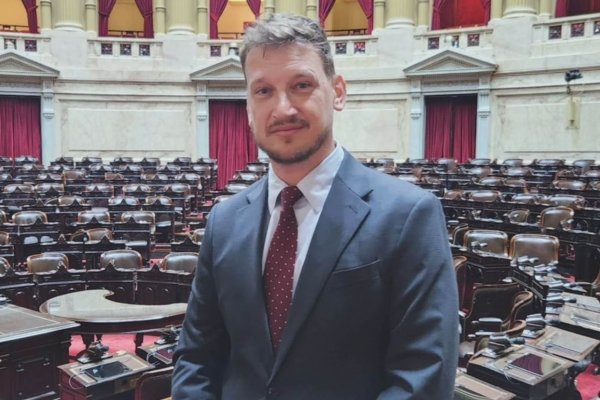 KICZKA! El diputado libertario acusado de pedofilia está prófugo y creen que pudo haber salido del país