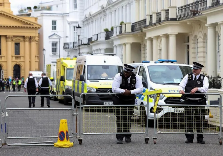 En estado crítico una mujer apuñalada en el carnaval de Notting Hill, en Londres