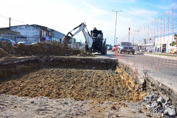 Repara 4.200 metros cuadrados de losas deterioradas del Corredor Belgrano