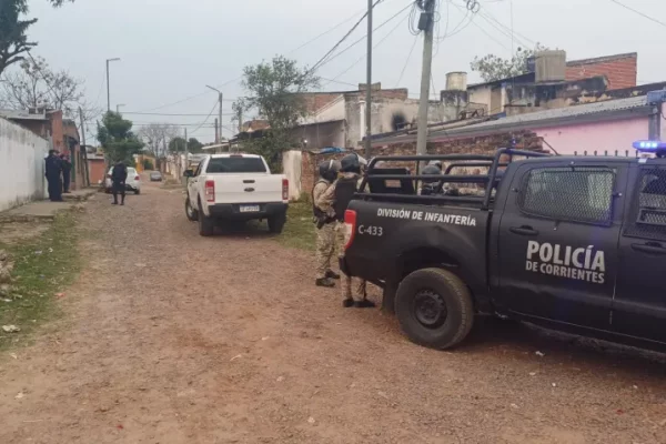 Allanamiento de una vivienda en Corrientes: falsificaban cedulas de identificación de vehículos