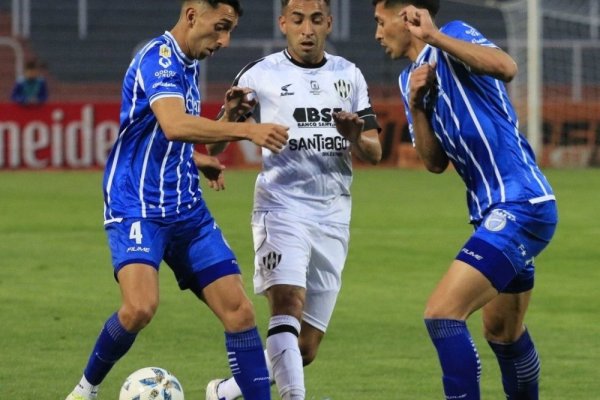 Central Córdoba logró un valioso empate ante Godoy Cruz con un jugador menos