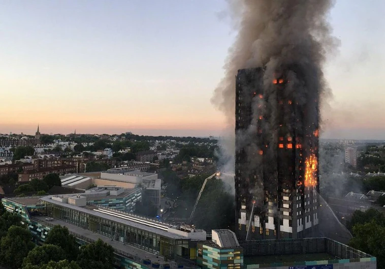 Las 72 muertes de la tragedia de la Torre Grenfell de Londres en 2017 «podrían haberse evitado», según la investigación