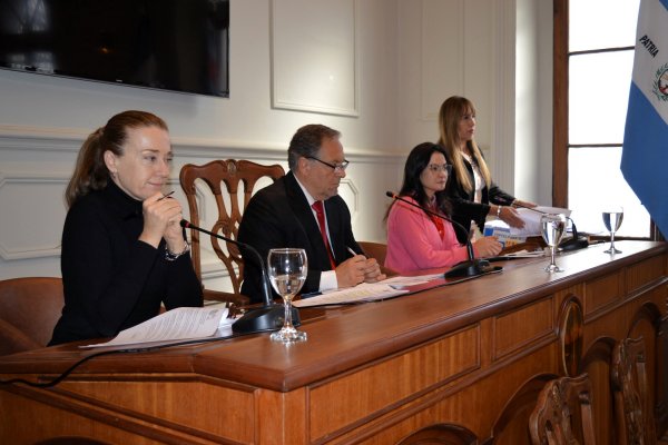 El Concejo instituyó a septiembre como el “Mes de la Juventud” y aprobó la instalación de una planta de ladrillos ecológicos