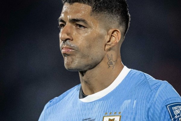 Uruguay y Paraguay no se sacaron diferencias en la despedida de Luis Suárez