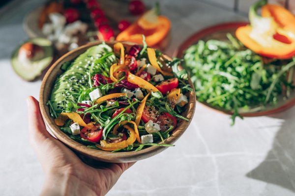 Combinar alimentos verdes y naranjas es de lo mejor que podemos hacer por nuestra salud según los nutricionistas