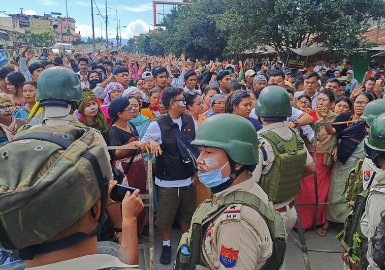 India impone el toque de queda y suspende la conexión a Internet en el estado de Manipur tras las manifestaciones