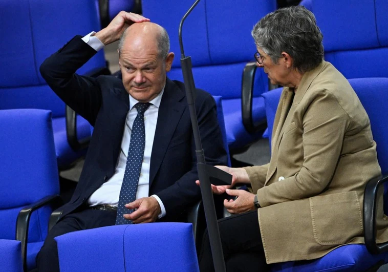 Gritos en el Bundestag tras el fracaso del pacto migratorio