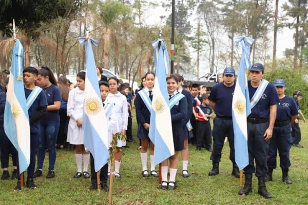 En el día del maestro un intendente denunció persecuciones políticas del gobierno provincial en las escuelas