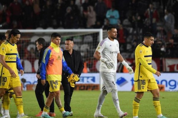 El picante gesto de los hinchas de Racing con Chiquito Romero